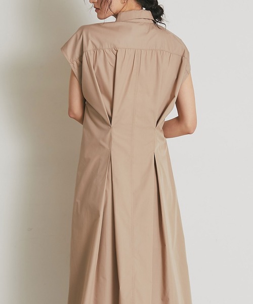 ARVELLIA(アルベリア)の「TUCK BELT SHIRT DRESS(ワンピース・レディース・ベージュ/ネイビー・M)」の15枚目の写真