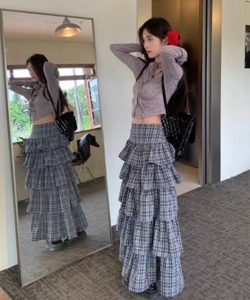 FUNdaysion(ファンデイション)の「チェックティアードスカート(スカート・レディース・グレー・M)」の11枚目の写真