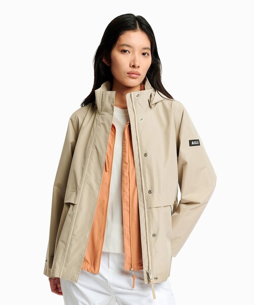 AIGLE(エーグル)の「GORE-TEX ゴアテックス 防水 透湿 防風 2レイヤー ミドル丈ジャケット / フード取り外し可(マウンテンパーカー・レディース・ブラック/ベージュ・38/40/36)」の14枚目の写真