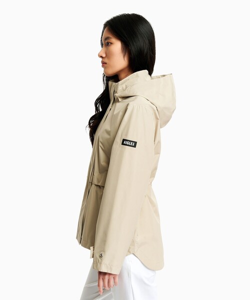 AIGLE(エーグル)の「GORE-TEX ゴアテックス 防水 透湿 防風 2レイヤー ミドル丈ジャケット / フード取り外し可(マウンテンパーカー・レディース・ブラック/ベージュ・38/40/36)」の16枚目の写真