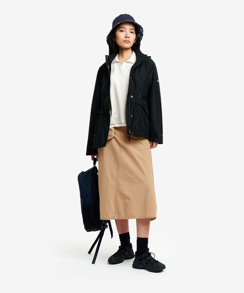AIGLE(エーグル)の「GORE-TEX ゴアテックス 防水 透湿 防風 2レイヤー ミドル丈ジャケット / フード取り外し可(マウンテンパーカー・レディース・ブラック/ベージュ・38/40/36)」の6枚目の写真