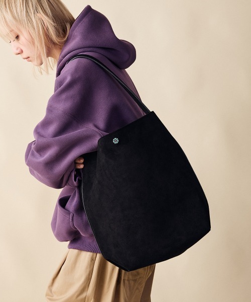 rehacer(レアセル)の「rehacer : Leather One Shoulder Bag / レザー ワンショルダー バッグ(ショルダーバッグ・レディース・キャメル/ブラック・FREE)」の2枚目の写真
