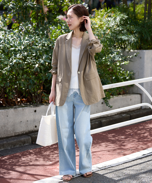 SLOBE IENA(スローブイエナ)の「《36.38サイズ展開》リネンレーヨンシングルテーラードジャケット(テーラードジャケット・レディース・ブラウン/ベージュ・38/36)」の3枚目の写真