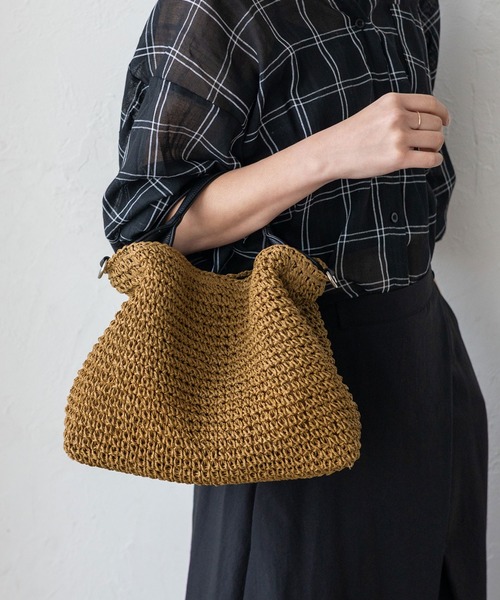 VitaFelice（ヴィータフェリーチェ）の「くったり編みペーパーブレード2WAYかごトートバッグ ラインショルダーベルト付き 【500mlペットボトル収納可】（かごバッグ・レディース・キャメル/チャコール/グレー・FREE）」の22枚目の写真