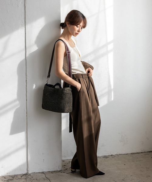 VitaFelice（ヴィータフェリーチェ）の「くったり編みペーパーブレード2WAYかごトートバッグ ラインショルダーベルト付き 【500mlペットボトル収納可】（かごバッグ・レディース・キャメル/チャコール/グレー・FREE）」の8枚目の写真