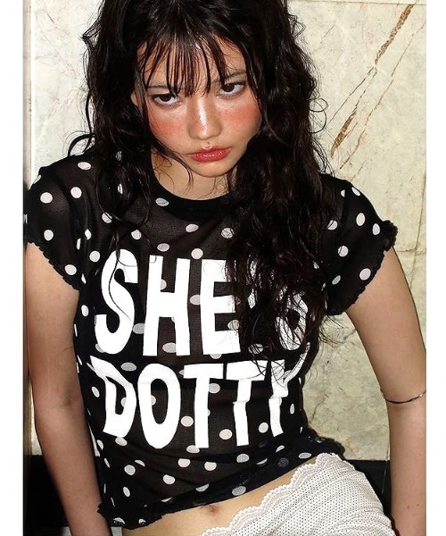 SHEENA(シーナ)の「ドットロゴプリントシアートップス(Tシャツ/カットソー・レディース・ホワイト/ブラック・M)」の19枚目の写真