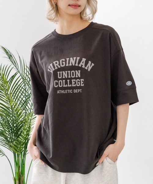DISCUS(ディスカス)の「【DISCUS/ディスカス】【トレンドのカレッジロゴ】ヘビーウェイトTシャツ ルーズシルエット 古着MIX(Tシャツ/カットソー・レディース・ラベンダー/オフホワイト/ブルー/イエロー/スミクロ/ブラウン・LARGE/MEDIUM)」の1枚目の写真