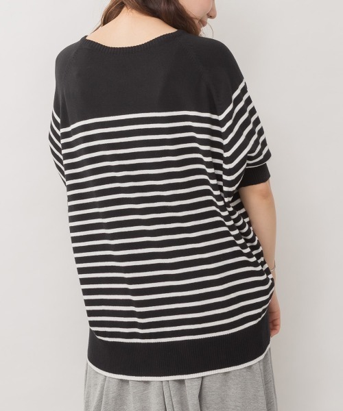 aity(アイティ)の「M-5L パネルボーダードルマンニット(Tシャツ/カットソー・レディース・ホワイト系/ネイビー系/ブラック系・M~L/4L~5L/LL~3L)」の17枚目の写真