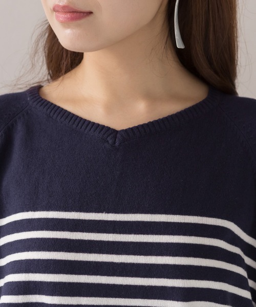 aity(アイティ)の「M-5L パネルボーダードルマンニット(Tシャツ/カットソー・レディース・ホワイト系/ネイビー系/ブラック系・M~L/4L~5L/LL~3L)」の14枚目の写真