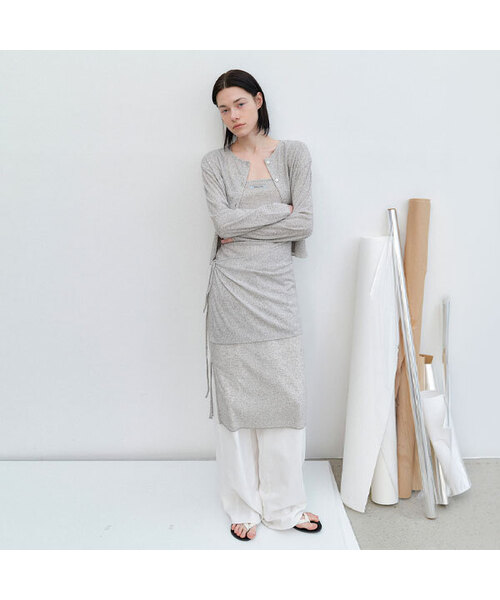 ATELIER NAIN(アトリエナイン)の「AN LOOSE FIT SEMI CROP CARDIGAN (T-7158)(カーディガン/ボレロ・レディース・ヘザーグレー/ホワイト・FREE)」の1枚目の写真