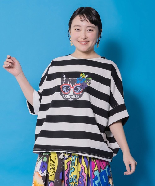 ScoLar(スカラー)の「161653:グラサンネコちゃんボーダープルオーバー(Tシャツ/カットソー・レディース・ブルー/チャコールグレー/オフホワイト・M)」の2枚目の写真