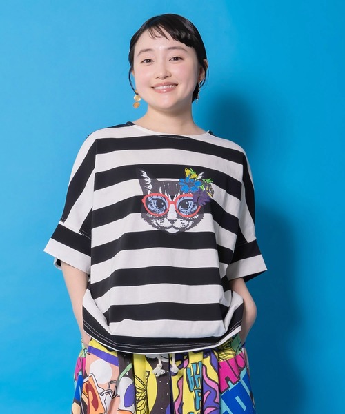 ScoLar(スカラー)の「161653:グラサンネコちゃんボーダープルオーバー(Tシャツ/カットソー・レディース・ブルー/チャコールグレー/オフホワイト・M)」の5枚目の写真