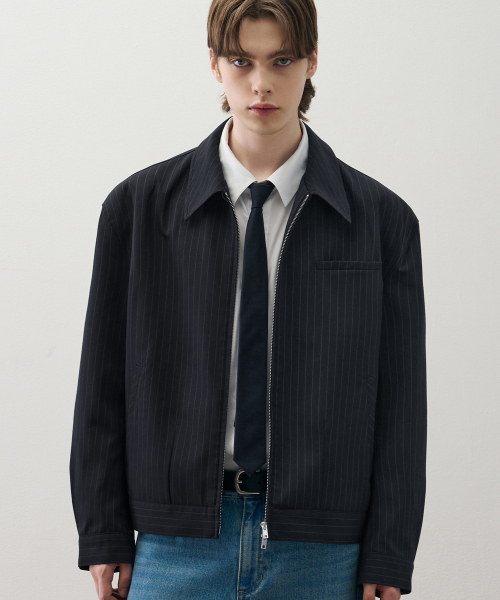 DRAW FIT（ドローフィット）の「ピンストライプクロップブルゾンジャケット[DARK NAVY]（ブルゾン・メンズ・その他・M/L/XL）」の11枚目の写真