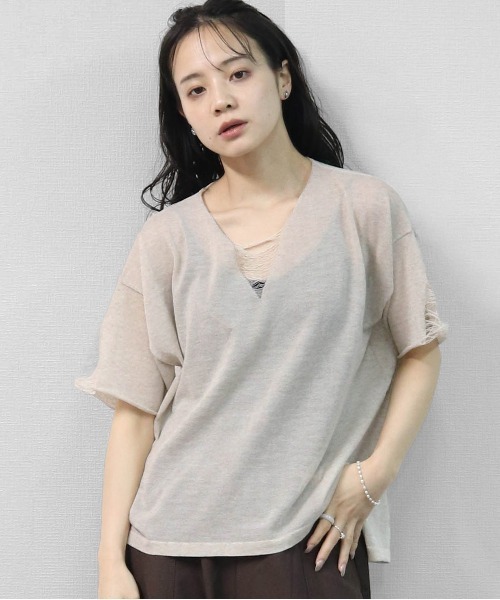 THE CELL.(ザセルドット)の「リネン混 ドライタッチシアー ダメージデザインニット LINEN-BLEND HIGH-TWIST SHEER DISTRESSED KNIT(ニット/セーター・レディース・ベージュ/ブラック/ネイビー・FREE)」の2枚目の写真