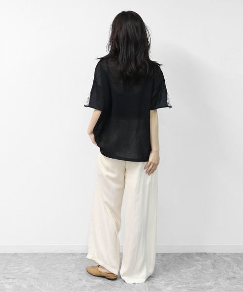 THE CELL.(ザセルドット)の「リネン混 ドライタッチシアー ダメージデザインニット LINEN-BLEND HIGH-TWIST SHEER DISTRESSED KNIT(ニット/セーター・レディース・ベージュ/ブラック/ネイビー・FREE)」の14枚目の写真