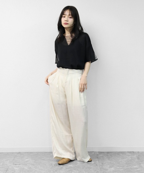THE CELL.(ザセルドット)の「リネン混 ドライタッチシアー ダメージデザインニット LINEN-BLEND HIGH-TWIST SHEER DISTRESSED KNIT(ニット/セーター・レディース・ベージュ/ブラック/ネイビー・FREE)」の22枚目の写真