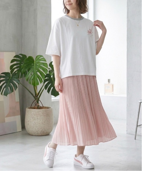 sanrio(サンリオ)の「【SANRIO/サンリオ】キャラクタープリント 半袖リンガーTシャツ(WIDEシルエット)(Tシャツ/カットソー・レディース・イエロー/オートミール/スミクロ/オフホワイト・LARGE/MEDIUM)」の19枚目の写真