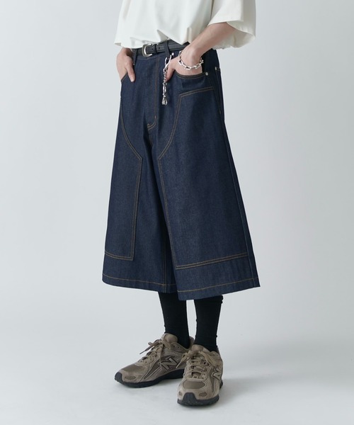 Lui's（ルイス）の「【Neucon】DOUBLE KNEE WIDE DENIM SHORTS / ダブルニーワイドデニムジョーツ（デニムパンツ・メンズ・インディゴブルー/ブラック・1/2）」の5枚目の写真