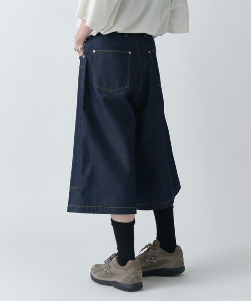 Lui's（ルイス）の「【Neucon】DOUBLE KNEE WIDE DENIM SHORTS / ダブルニーワイドデニムジョーツ（デニムパンツ・メンズ・インディゴブルー/ブラック・1/2）」の7枚目の写真