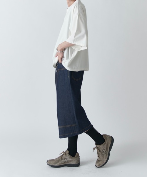 Lui's（ルイス）の「【Neucon】DOUBLE KNEE WIDE DENIM SHORTS / ダブルニーワイドデニムジョーツ（デニムパンツ・メンズ・インディゴブルー/ブラック・1/2）」の10枚目の写真