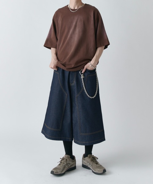 Lui's（ルイス）の「【Neucon】DOUBLE KNEE WIDE DENIM SHORTS / ダブルニーワイドデニムジョーツ（デニムパンツ・メンズ・インディゴブルー/ブラック・1/2）」の22枚目の写真