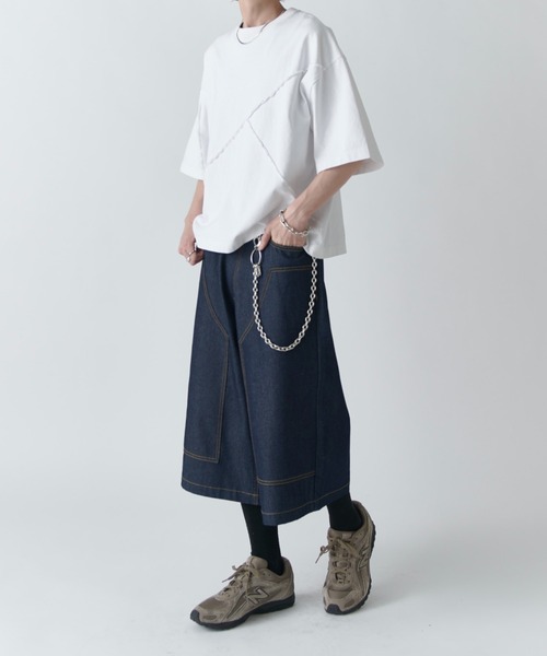 Lui's（ルイス）の「【Neucon】DOUBLE KNEE WIDE DENIM SHORTS / ダブルニーワイドデニムジョーツ（デニムパンツ・メンズ・インディゴブルー/ブラック・1/2）」の21枚目の写真