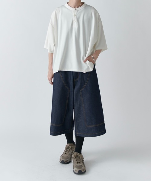Lui's(ルイス)の「【Neucon】DOUBLE KNEE WIDE DENIM SHORTS / ダブルニーワイドデニムジョーツ(デニムパンツ・メンズ・インディゴブルー/ブラック・1/2)」の20枚目の写真