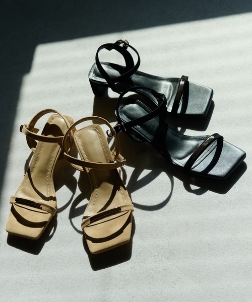 Bonjour Sagan(ボンジュールサガン)の「ゴールドバーサンダル(サンダル・レディース・ベージュ/ブラック・L/M/S)」の7枚目の写真