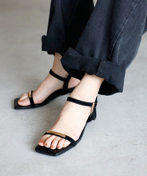 Bonjour Sagan(ボンジュールサガン)の「ゴールドバーサンダル(サンダル・レディース・ベージュ/ブラック・L/M/S)」の15枚目の写真