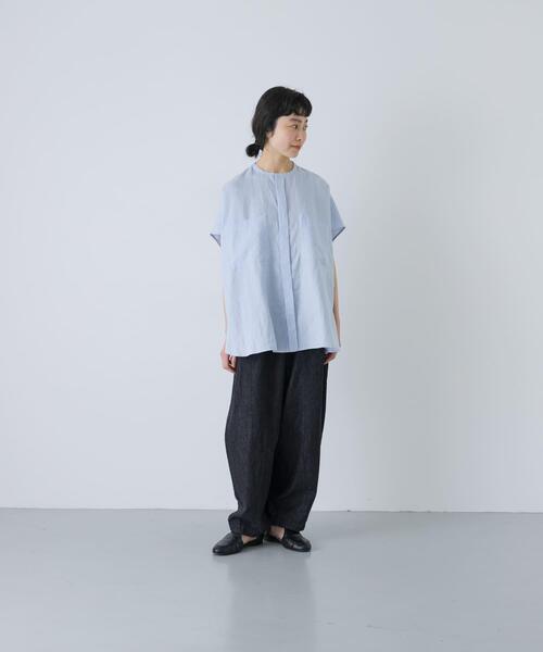 かぐれ(カグレ)の「リネンWポケットフレンチシャツ(シャツ/ブラウス・レディース・オフホワイト/ライトブルー/ロイヤルブルー/ブラック・FREE)」の16枚目の写真