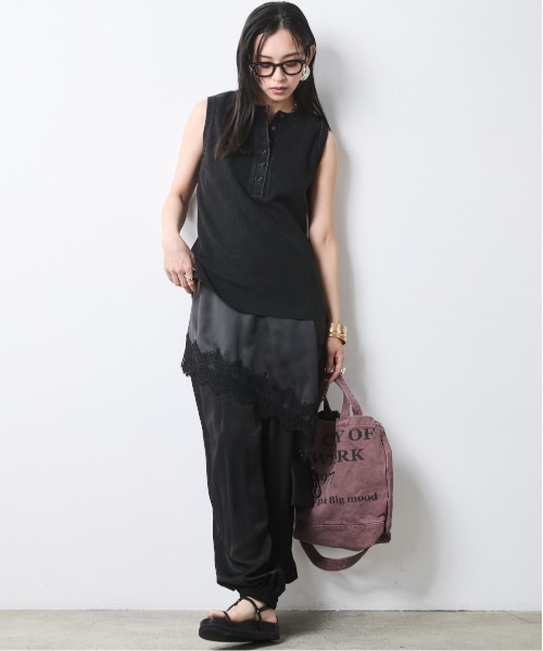 CHIC STYLE(シックスタイル)の「アシンメトリーヘムキャミソールチュニック<大きいサイズ有>シックスタイル(その他トップス・レディース・ボルドー/ブラック・M/L/LL/3L/4L/5L)」の11枚目の写真