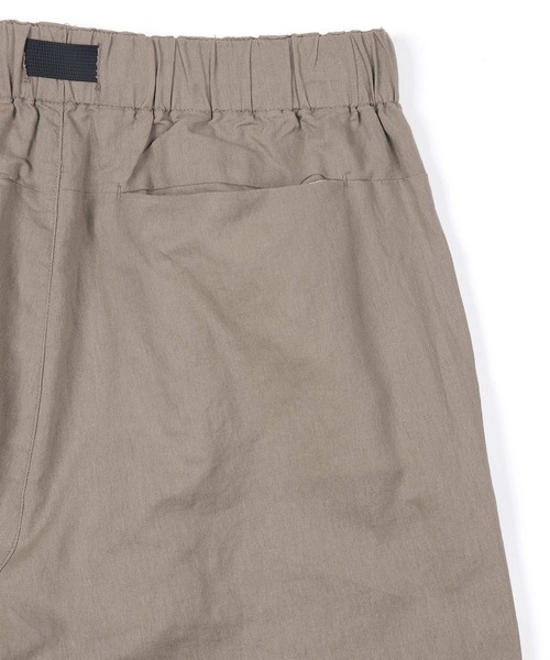 LANVIN en Bleu(ランバンオンブルー)の「リネンブレンド テーパード ワイドパンツ(スラックス・メンズ・ベージュ/ネイビー/ブラック・52/50/48/46)」の12枚目の写真