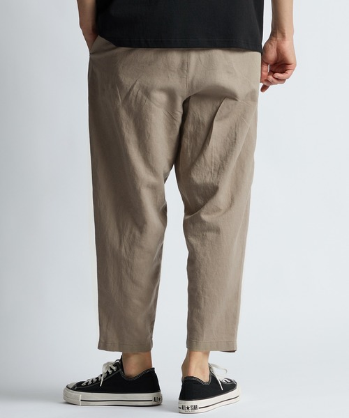 LANVIN en Bleu(ランバンオンブルー)の「リネンブレンド テーパード ワイドパンツ(スラックス・メンズ・ベージュ/ネイビー/ブラック・52/50/48/46)」の6枚目の写真
