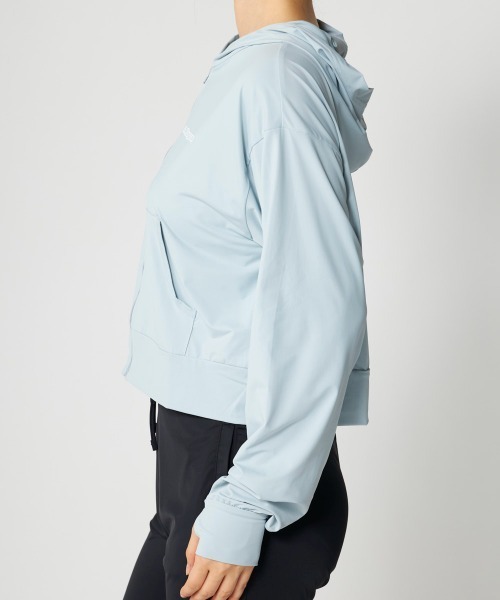 Kappa(カッパ)の「超冷感ショート丈パーカー(パーカー・レディース・ネイビー/ライトグレー/オフホワイト・MEDIUM/X-LARGE/LARGE)」の15枚目の写真