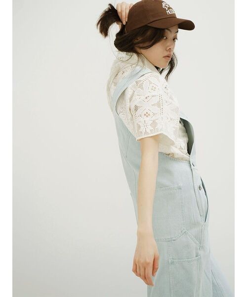FIKA.(フィーカ)の「Front pocket denim jumper skirt(ジャンパースカート・レディース・ネイビー/ブルー系その他・FREE)」の4枚目の写真