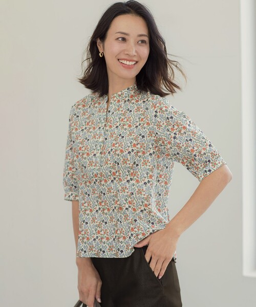 J.PRESS Ladies(J.プレス レディス)の「【一枚で着映え】LIBERTY バンドカラー ブラウス(シャツ/ブラウス・レディース・ベージュ系5/ネイビー系5・XS)」の1枚目の写真