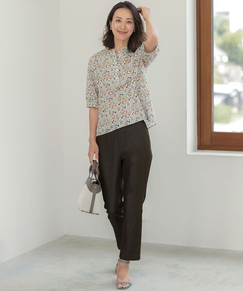 J.PRESS Ladies(J.プレス レディス)の「【一枚で着映え】LIBERTY バンドカラー ブラウス(シャツ/ブラウス・レディース・ベージュ系5/ネイビー系5・XS)」の3枚目の写真