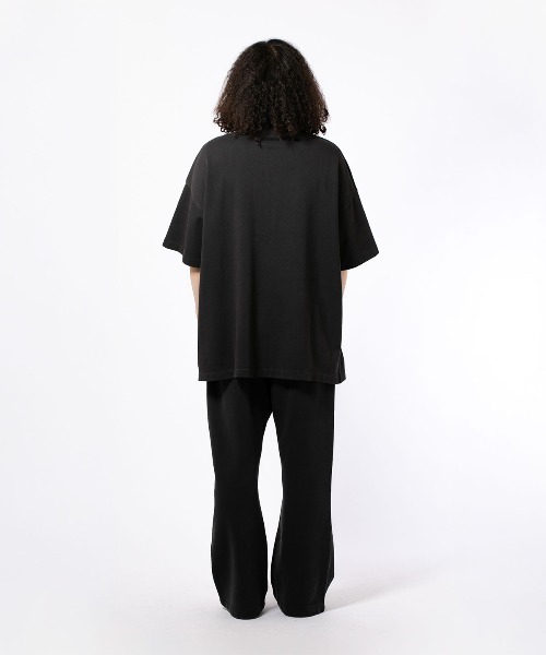 FOG ESSENTIALS(エフオージーエッセンシャルズ)の「ESSENTIALS TRAINING CLASSIC FIT FLARE SWEATPANT エッセンシャルズ トレーニングクラシックフィットスウェットパンツ(スウェットパンツ・メンズ・ブラック・MEDIUM/LARGE)」の3枚目の写真