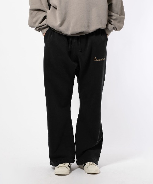 FOG ESSENTIALS(エフオージーエッセンシャルズ)の「ESSENTIALS TRAINING CLASSIC FIT FLARE SWEATPANT エッセンシャルズ トレーニングクラシックフィットスウェットパンツ(スウェットパンツ・メンズ・ブラック・MEDIUM/LARGE)」の6枚目の写真