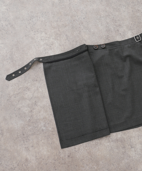 KERNEMILK(カーネミルク)の「KERNEMILK/カーネミルク Alia Skirt(スカート・レディース・チャコールグレー・36/38)」の7枚目の写真