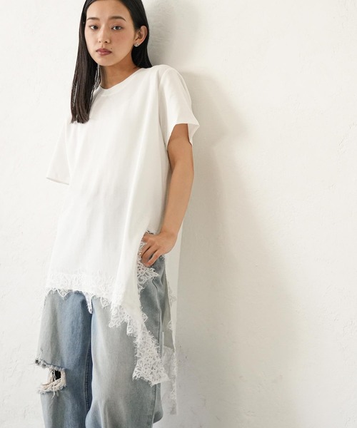 mili an deni(ミリアンデニ)の「裾レーススリットTシャツ(Tシャツ/カットソー・レディース・ブラック/オフホワイト・M)」の4枚目の写真