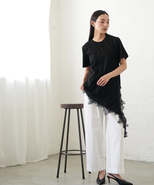 mili an deni(ミリアンデニ)の「裾レーススリットTシャツ(Tシャツ/カットソー・レディース・ブラック/オフホワイト・M)」の12枚目の写真