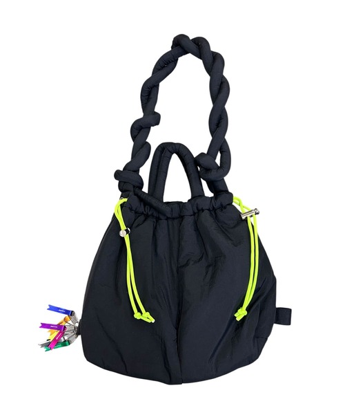 BACKYARD FAMILY(バックヤードファミリー)の「cheek チーク puff kinchaku 2WAY tote(トートバッグ・レディース・カーキ/ブラック/グレー/パープル/イエロー・FREE)」の6枚目の写真