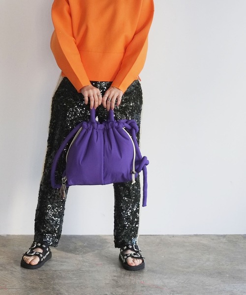 BACKYARD FAMILY(バックヤードファミリー)の「cheek チーク puff kinchaku 2WAY tote(トートバッグ・レディース・カーキ/ブラック/グレー/パープル/イエロー・FREE)」の21枚目の写真