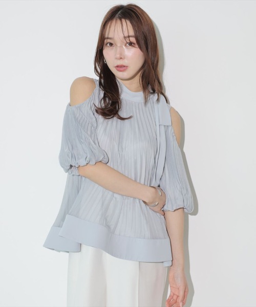 Mystrada(マイストラーダ)の「プリーツオフショルブラウス(シャツ/ブラウス・レディース・ピンク/ベージュ系その他/ブルーグレー/ブラック・36/38)」の19枚目の写真