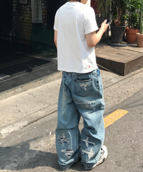 KICHUL(キチョル)の「Square Patch Cut Wide Denim Pants (Mid Blue)(デニムパンツ・レディース・その他・LARGE/SMALL/MEDIUM)」の3枚目の写真