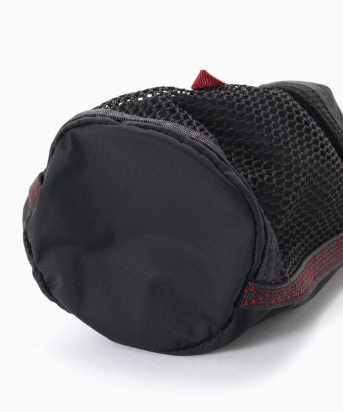 KLATTERMUSEN（クレッタルムーセン）の「KLATTERMUSEN / クレッタルムーセン Algir Bottle Holder（クラッチバッグ・メンズ・ブラック系その他/グレー系その他/ピンク・FREE）」の6枚目の写真