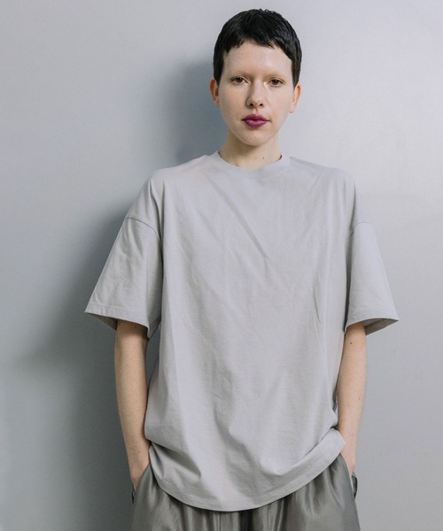 MARECHAL TERRE(マルシャルテル)の「MMタグTシャツ(Tシャツ/カットソー・レディース・ブラック/チャコールグレー/オフホワイト/パープル/ライトグレー・MEDIUM)」の2枚目の写真