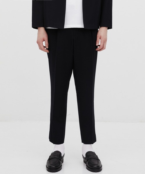 UNITED TOKYO(ユナイテッドトウキョウ)の「【SETUP可/梅雨に最適】Summer Cupra Dry Air サイドゴムスラックス |吸湿性/接触冷感/オフィスカジュアル/ビジネス/イージーケア/ストレッチ/ムレ防止(スラックス・メンズ・ネイビー/ブラック/オリーブ・3/2/1)」の16枚目の写真