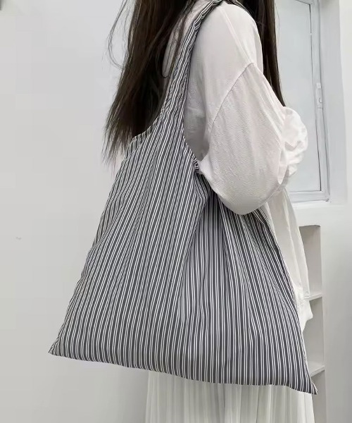 ammy.(エイミードット)の「【 ammy. / エイミードット 】 ストライプ ビッグ ショルダーバッグ(ショルダーバッグ・レディース・ホワイト×ブルー/ブルー/ブラック・FREE)」の15枚目の写真